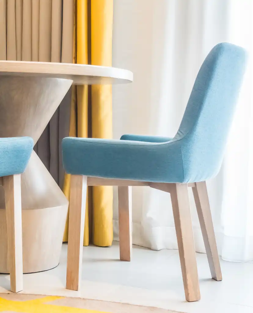 Precios de Limpieza de Sillas y Sillones 11 sillas-de-comedor-tapizadas-celeste